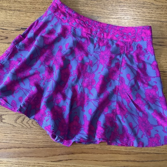 Free People Sheila pink/blue gray floral shorts, size 6 - Picture 4 of 8